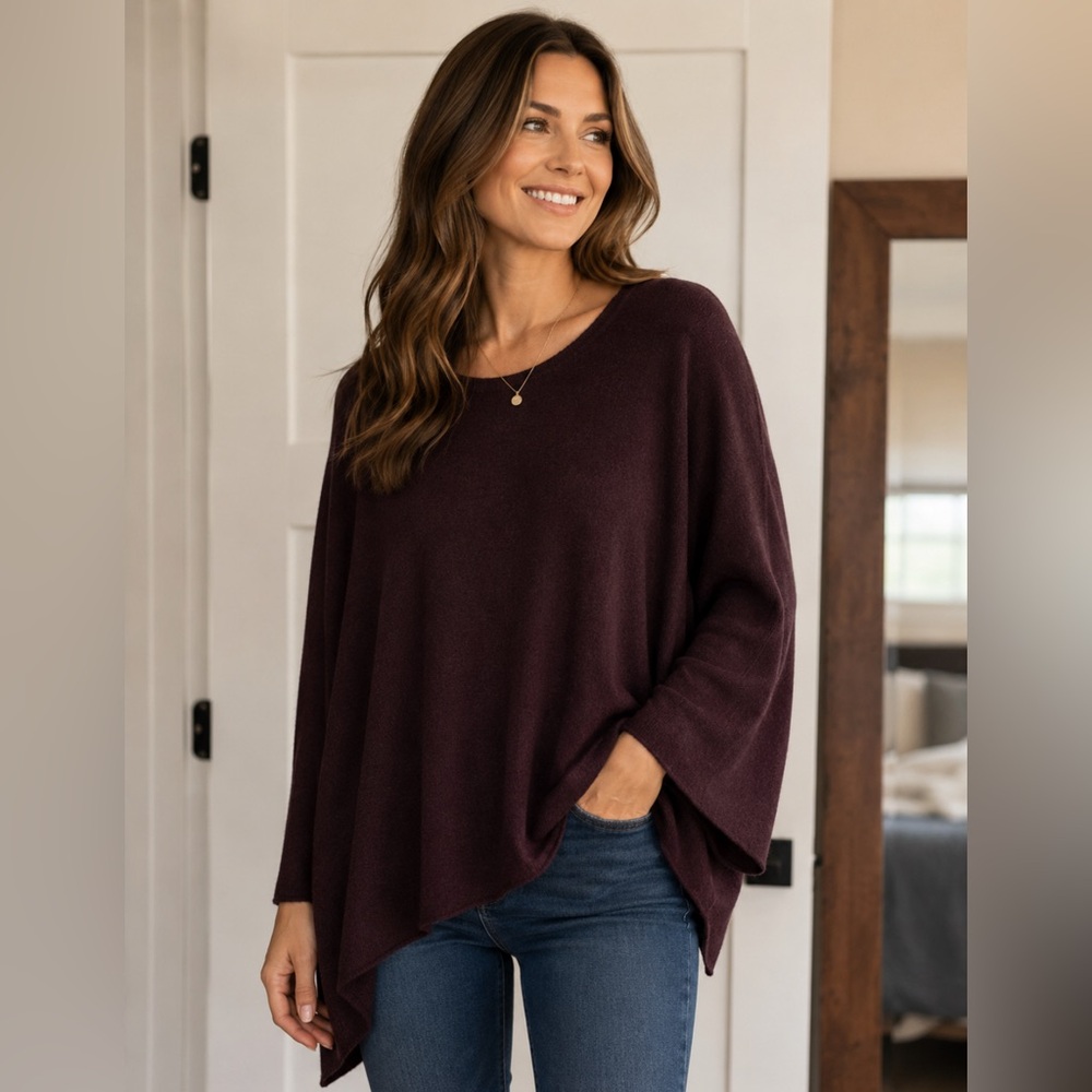 Joie NWT Women’s 100% Cashmere Cozy Sweater Poncho - one Size.  Purple.